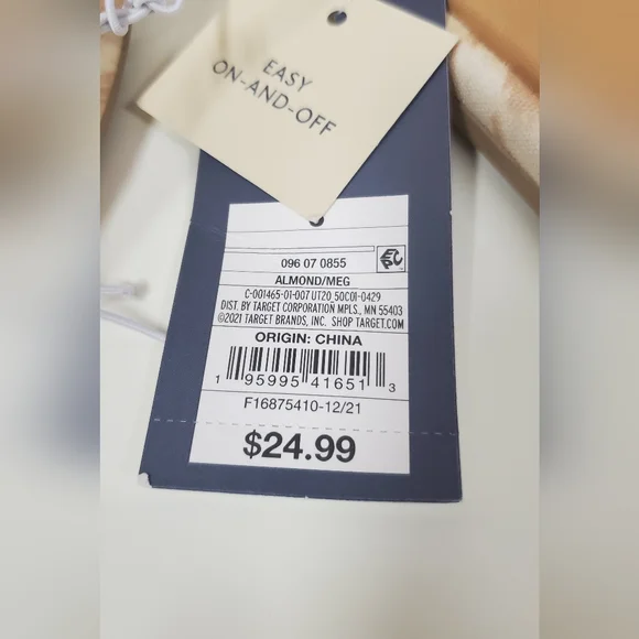 Universal Thread sandals - Picture 3 of 6